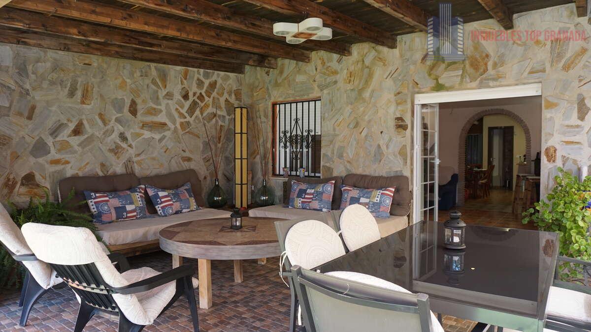 Venta de chalet en Alhendín