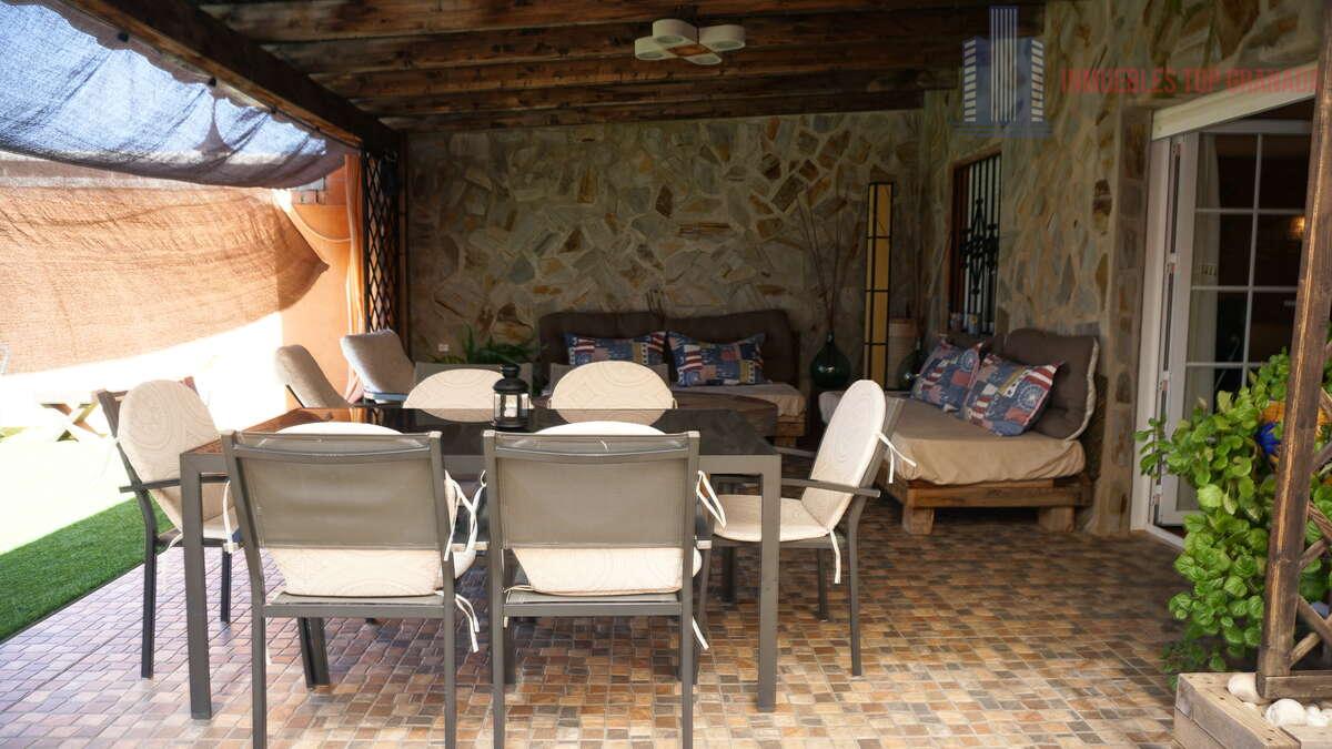 Venta de chalet en Alhendín