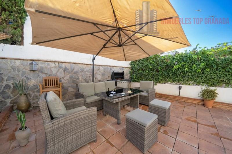For sale of house in La Zubia