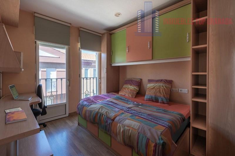 For sale of house in La Zubia