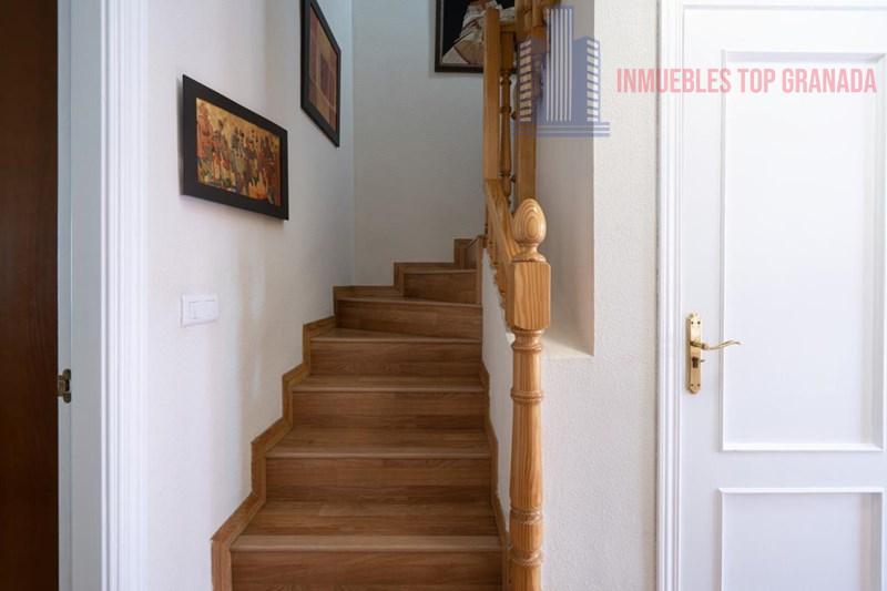 For sale of house in La Zubia