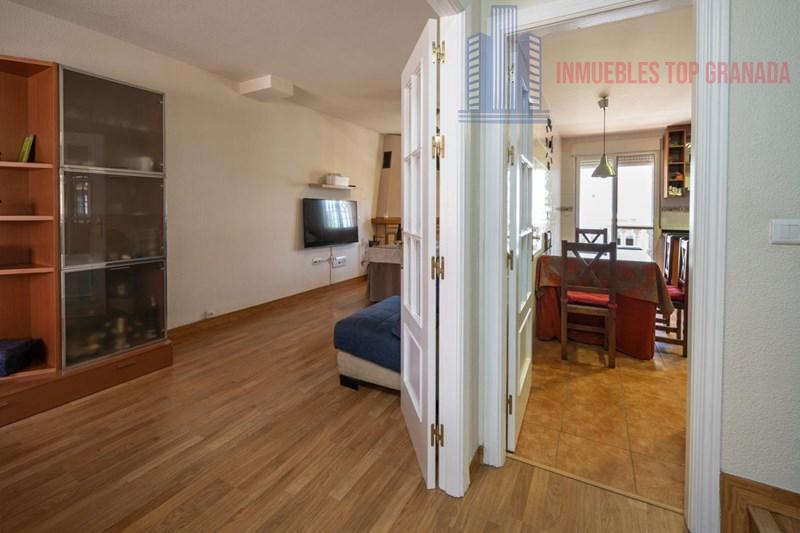 For sale of house in La Zubia