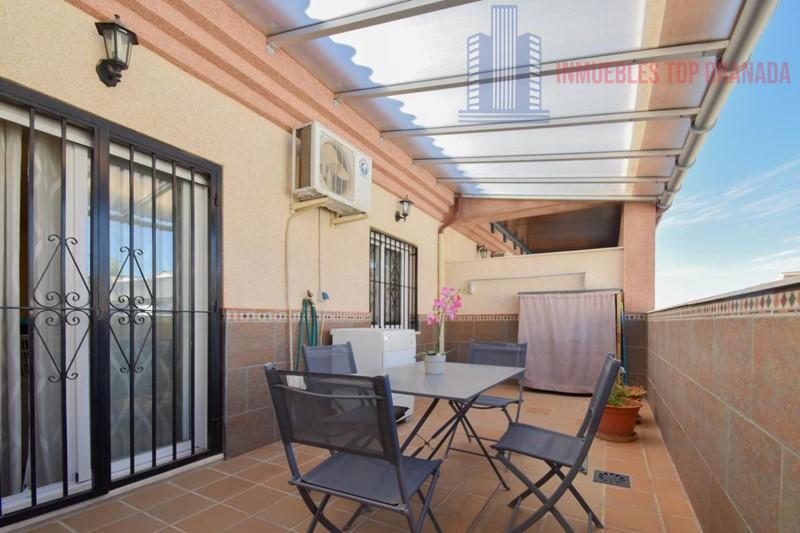 For sale of penthouse in Atarfe