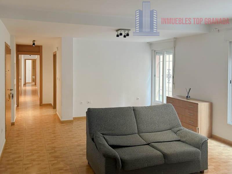 For sale of flat in Churriana de la Vega