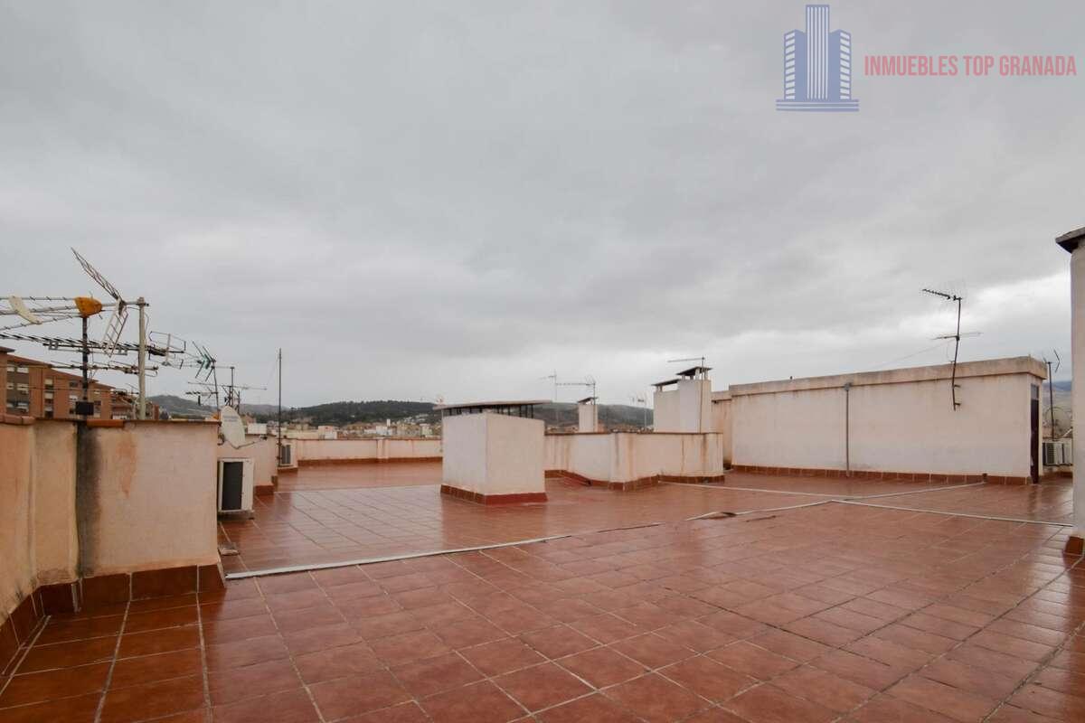 For sale of flat in Granada