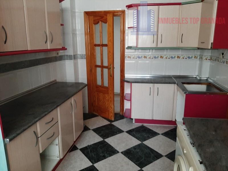 For sale of flat in Armilla