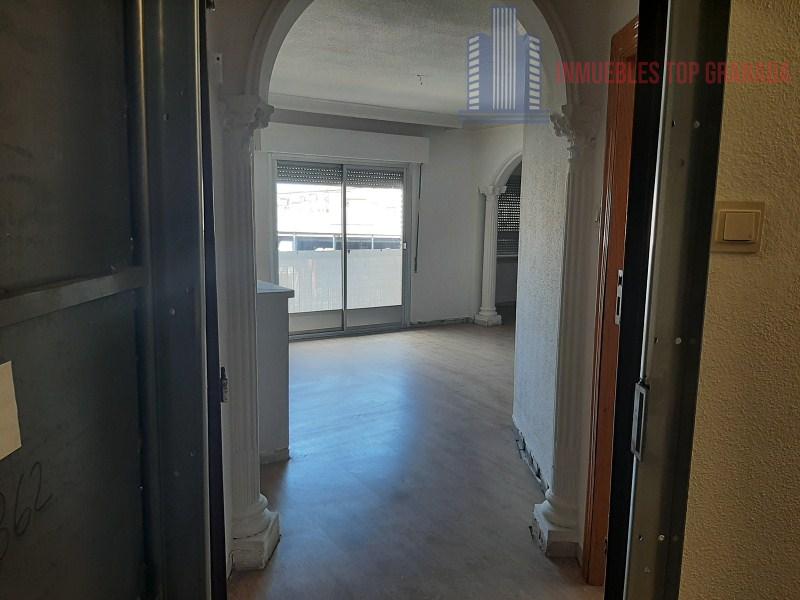 For sale of flat in Armilla