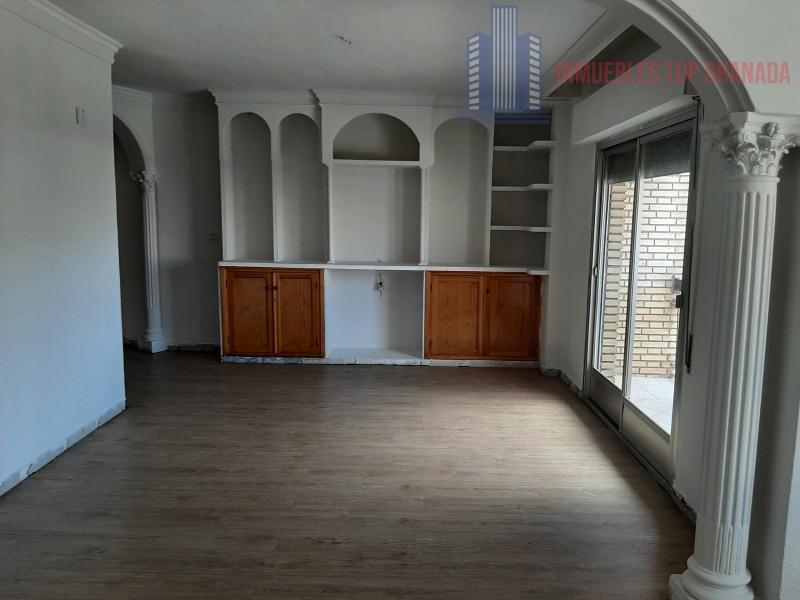 For sale of flat in Armilla