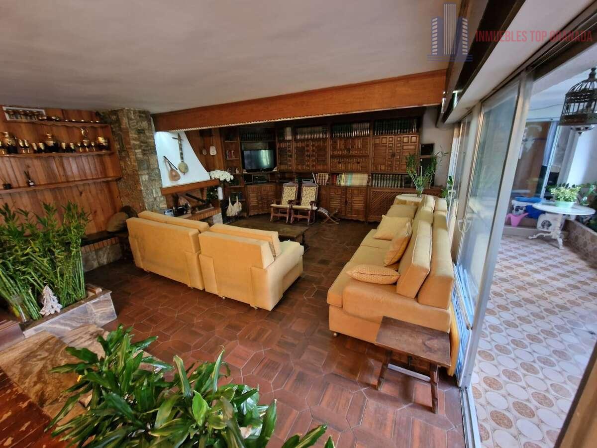 For sale of flat in Granada