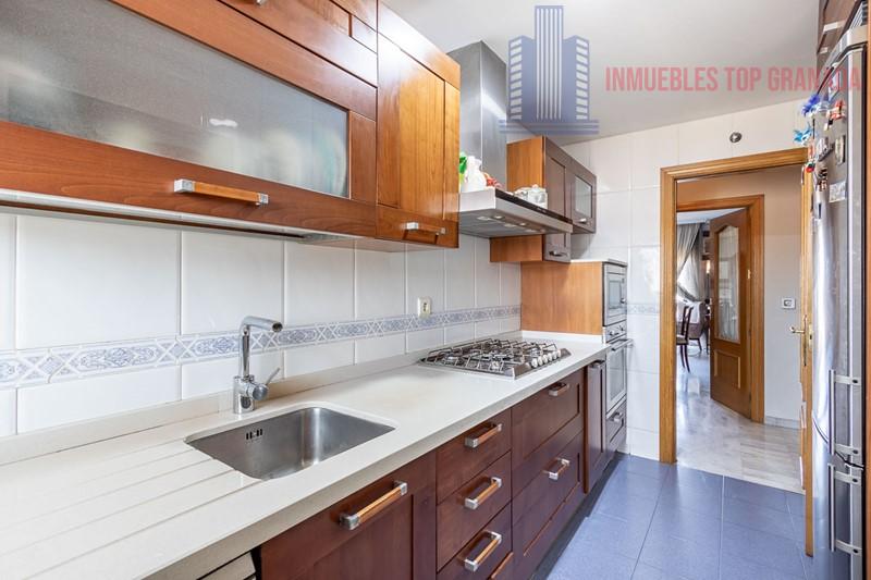 Venta de piso en Granada