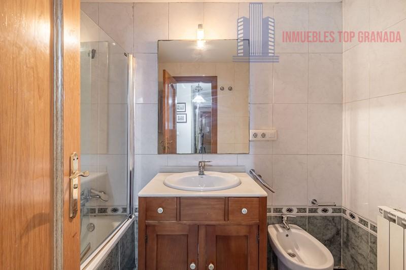 Venta de piso en Granada