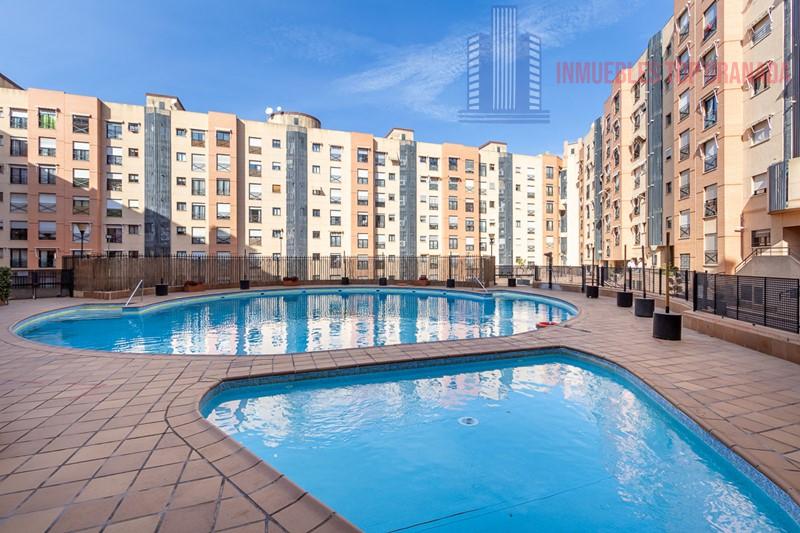 Venta de piso en Granada