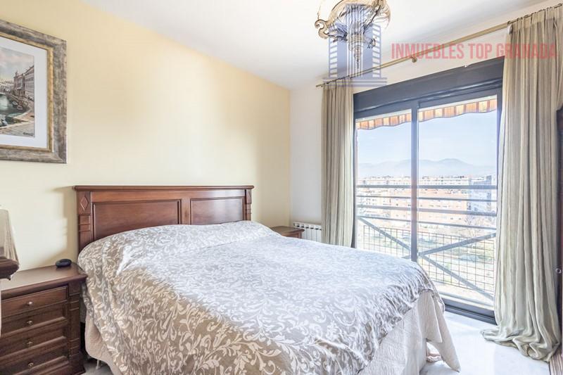 Venta de piso en Granada