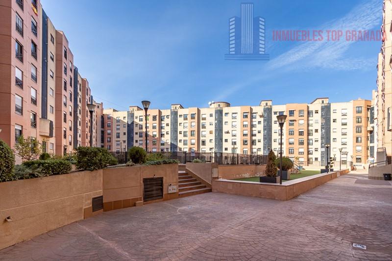 Venta de piso en Granada