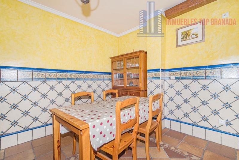For sale of penthouse in Armilla