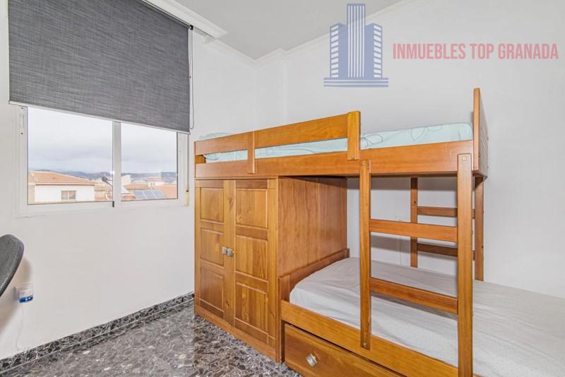 For sale of penthouse in Armilla