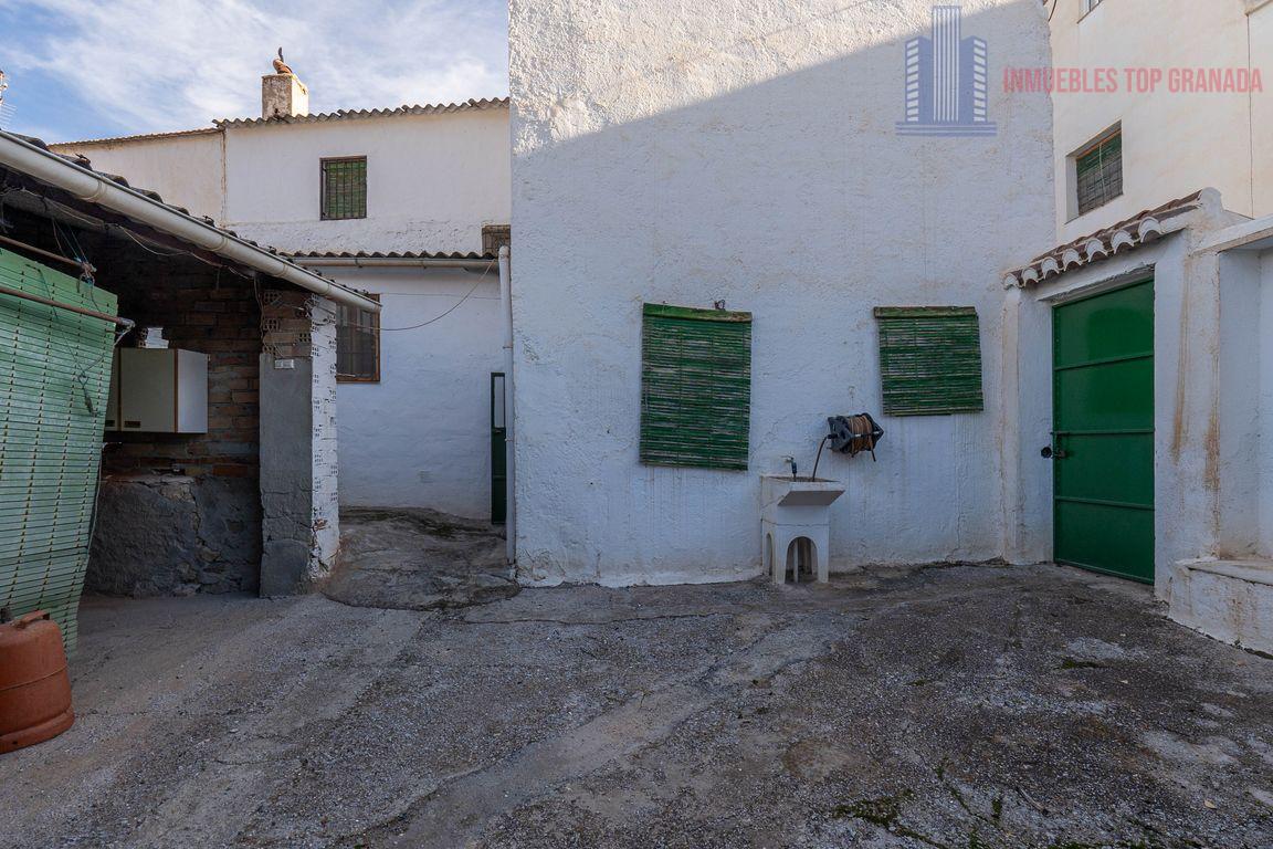For sale of house in Cacín