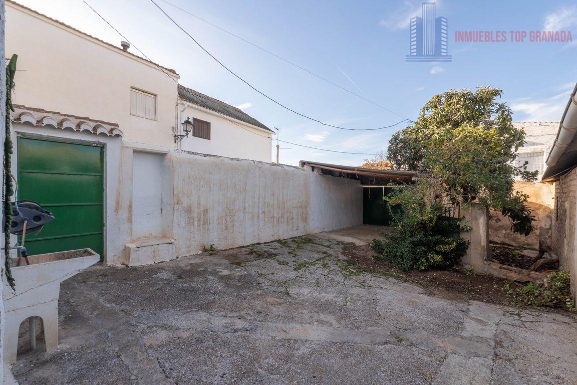 For sale of house in Cacín