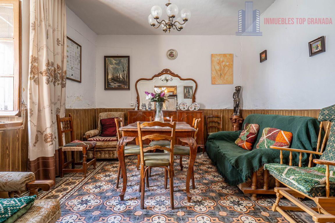 For sale of house in Cacín