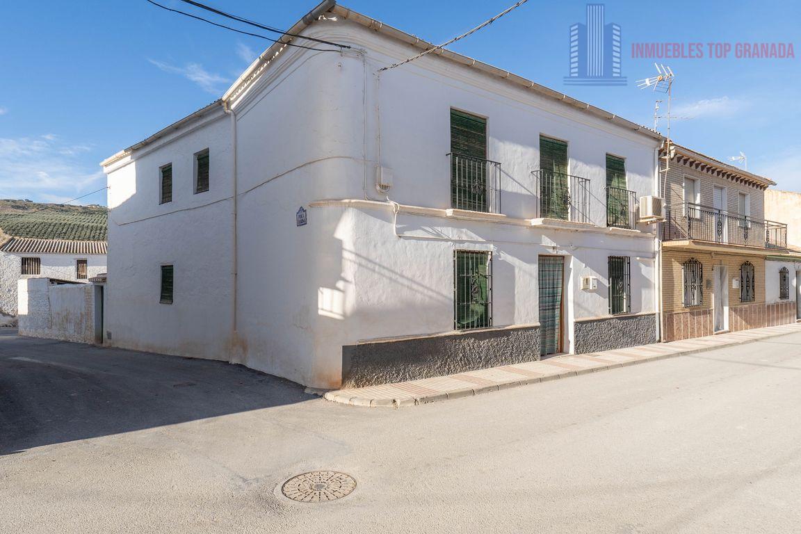 Venta de casa en Cacín