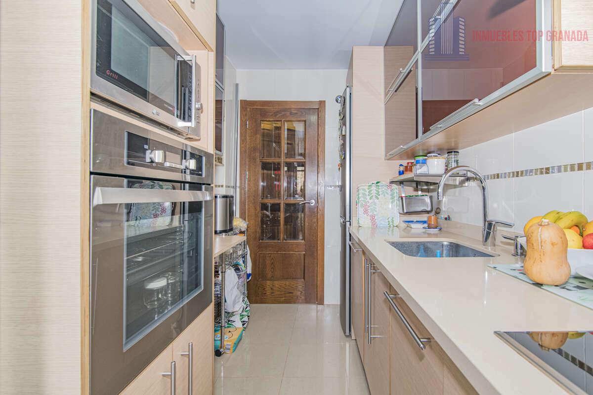 For sale of flat in Monachil