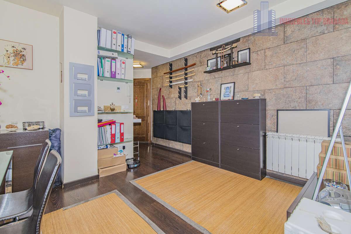 For sale of flat in Monachil