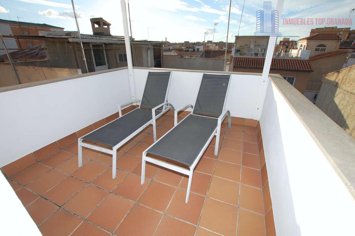 For sale of house in Granada