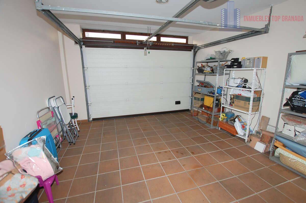 For sale of house in Granada