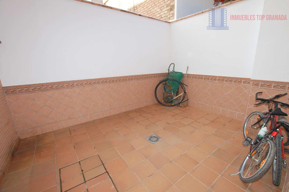 Venta de casa en Granada