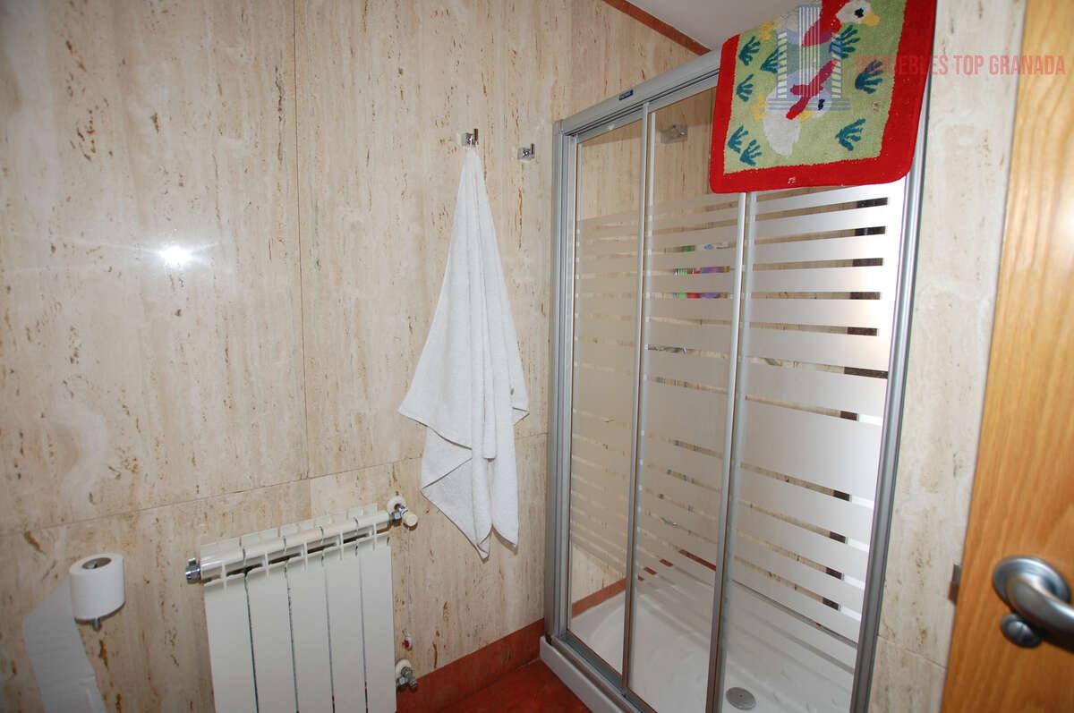 For sale of house in Granada