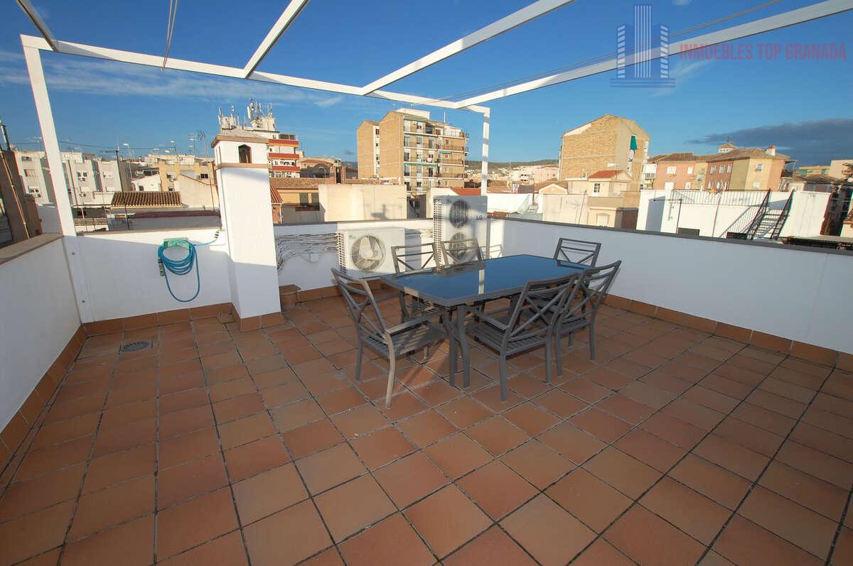 For sale of house in Granada