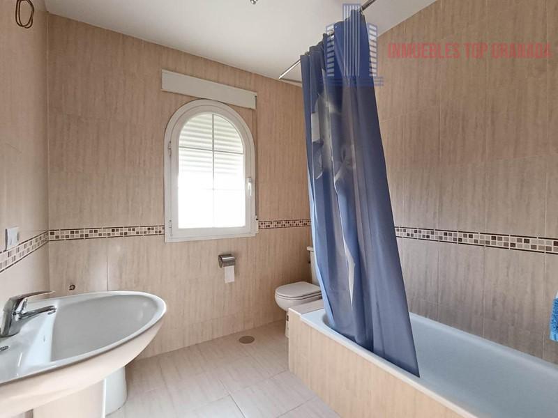 For sale of house in Chauchina