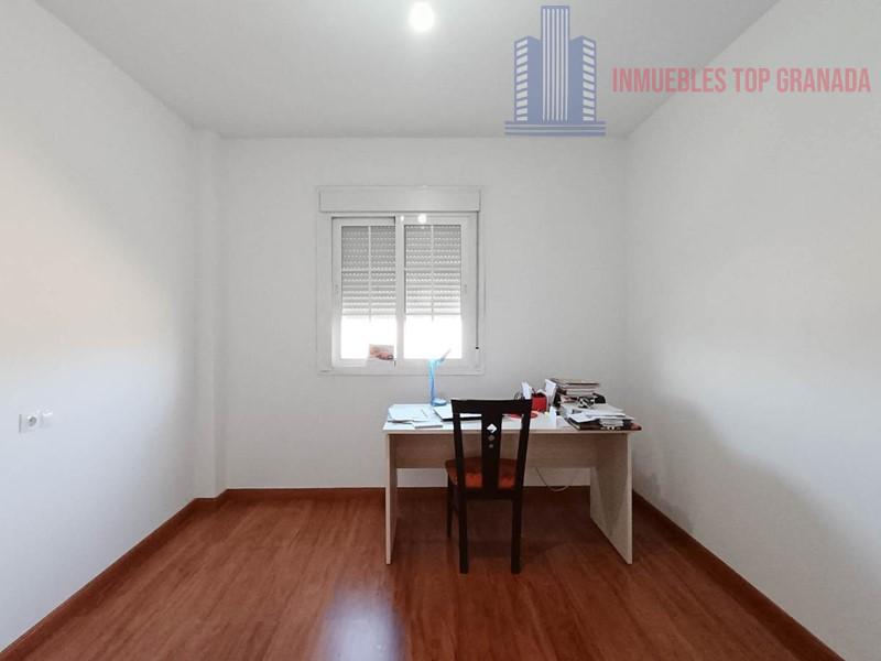 For sale of house in Chauchina