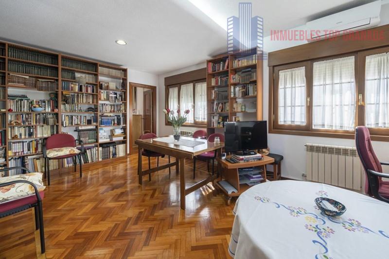 For sale of chalet in Granada