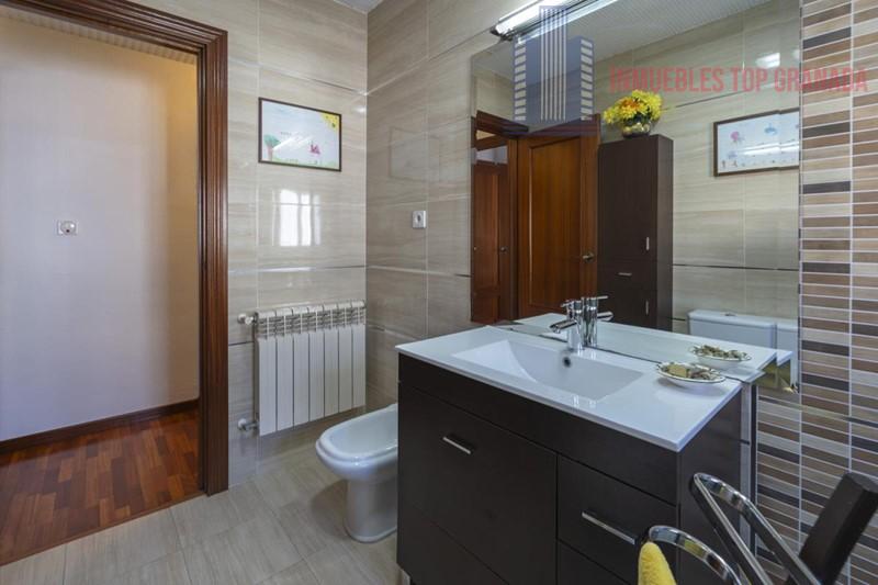For sale of chalet in Granada