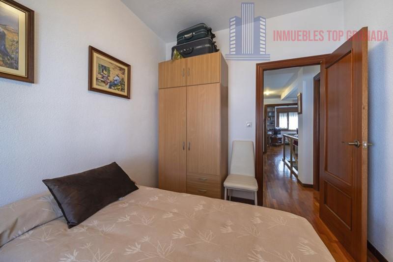 For sale of chalet in Granada