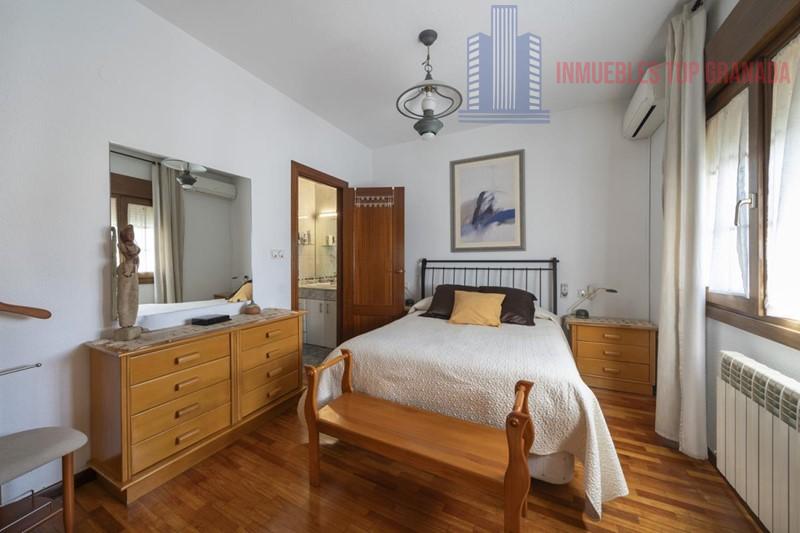 For sale of chalet in Granada