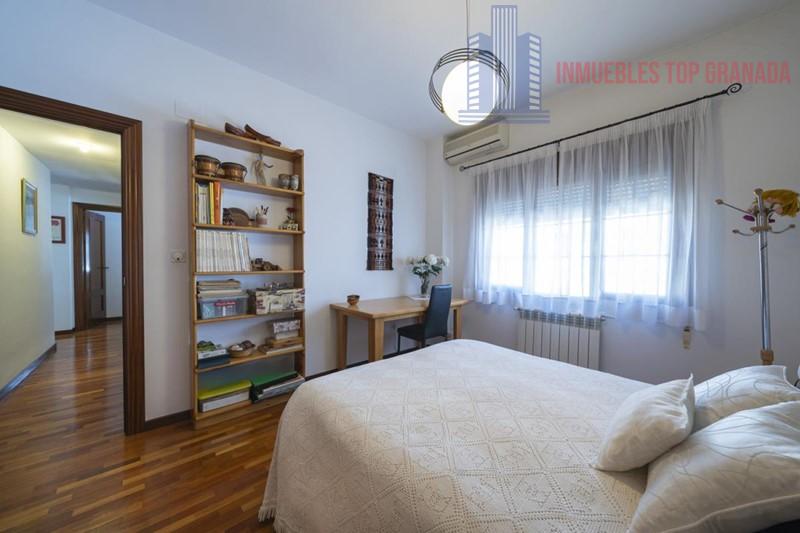 For sale of chalet in Granada