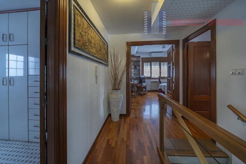 For sale of chalet in Granada