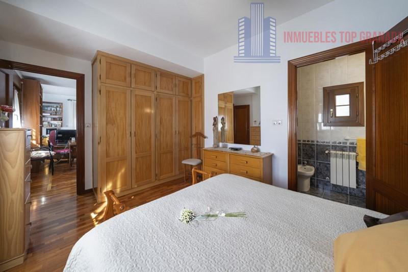 For sale of chalet in Granada