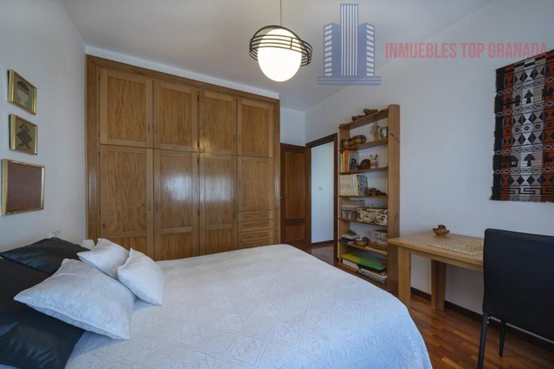 For sale of chalet in Granada