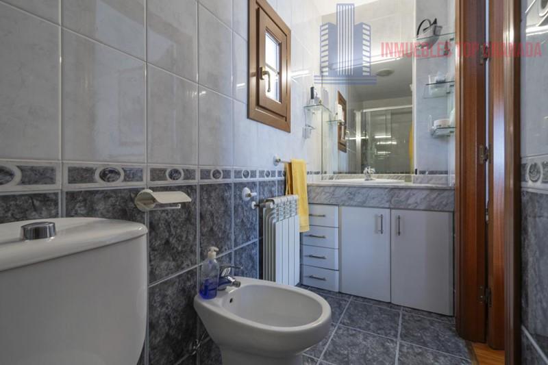 For sale of chalet in Granada