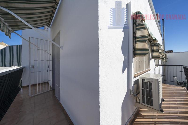 For sale of chalet in Granada