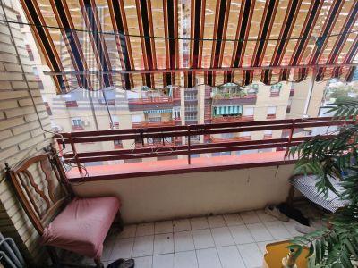 For sale of flat in Granada