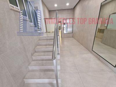 For sale of flat in Granada
