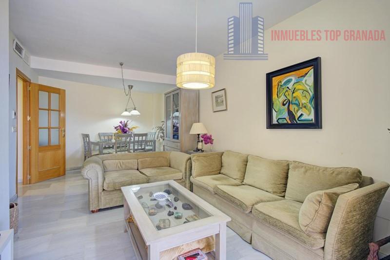 For sale of penthouse in Almuñécar