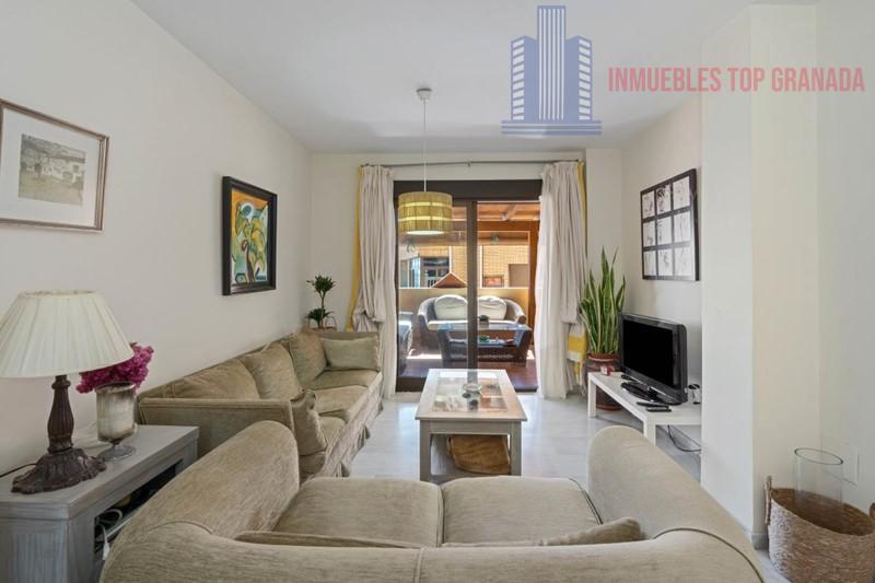 For sale of penthouse in Almuñécar