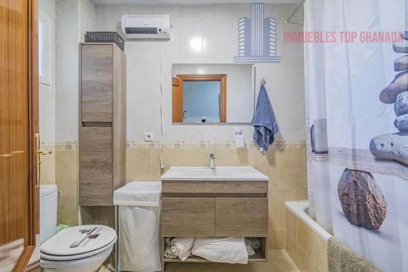 For sale of flat in Las Gabias