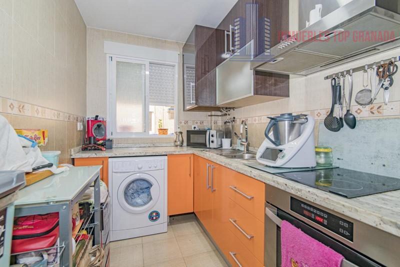 For sale of flat in Las Gabias