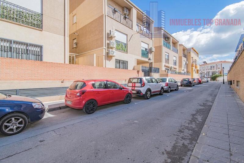 For sale of flat in Las Gabias